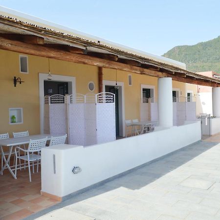 Orizzonte Relais Villa Leni Exterior photo
